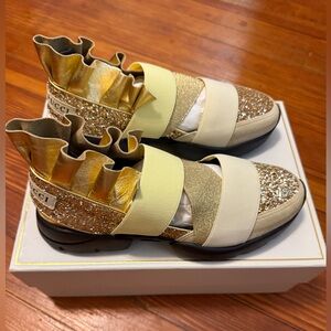 New in box authentic Emilio Pucci gold glitter sneakers size 39